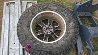 Nissan Navara alloy 265 70 17 10mm tread - 2