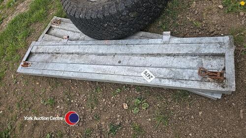 2 x galvanised trailer sides