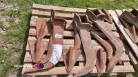 3 McConnel Shakerator legs c/w shins, points and top brackets
