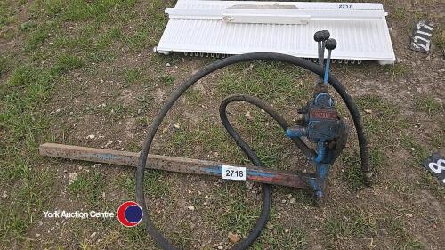 Block of 3 oil valve chest