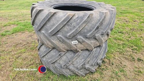 2 x 600/70/30 tyres