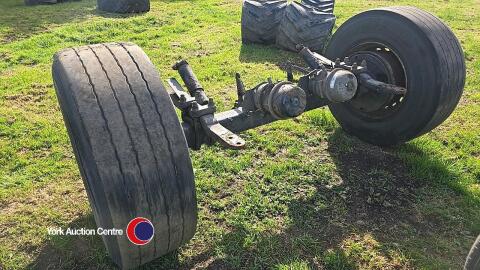BPW axle on drum brakes c/w super single tyres