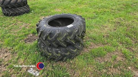 Pair of 255/75-15.3 tyres