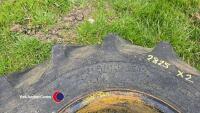 2 x 11.5/80-15.3 tyres on rims - 3