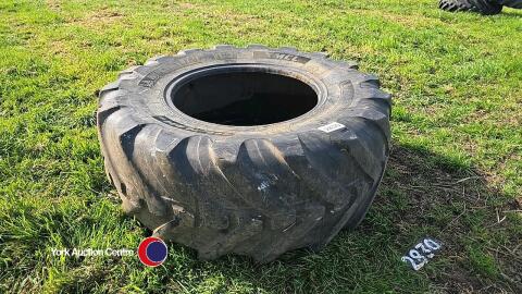 JCB loadall tyre 460/70/24, low tread but good as spare