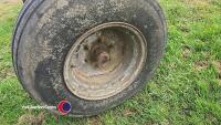 6 stud axle with wheels - 4