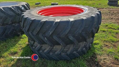 Pair 480-80R42 wheels