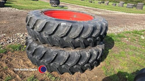 Pair 480-80R46 G/Y tyres on Class rims