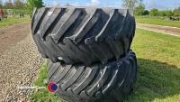 Pair 30.5R32 tanker wheels 10 stud