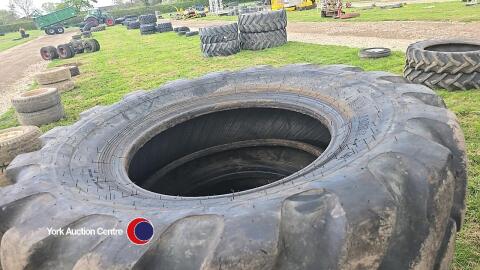 4 x loadall tyres15.5.24 all hold air