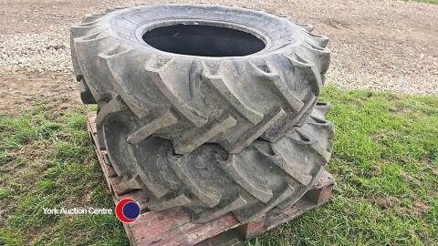 2 x 14.9-24 tractor tyres