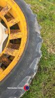 Pair of row crop wheels, 230/195R48 - 3