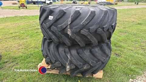 Pair 21.3-24in tanker wheels and tyres