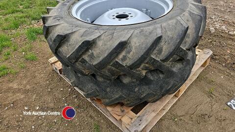 Pair 12.4/11-28in MF tractor rear wheels and tyres
