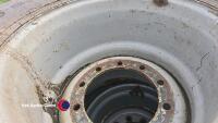 Pair of wheels 600/50 R 22.5, 10 stud super singles - 4