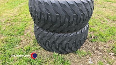 Pair 600-60-30.5 Trelleborg turf tyres