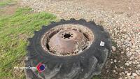 Pair 11x28 wheels welded centres, 35/135 etc - 2