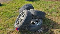 4x Fox alloys to fit Navara D40 255/50 R20