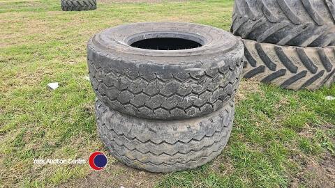 2 x 445/65 R22.5 tyres
