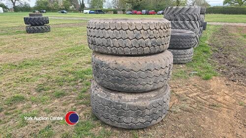 3 x 445/65 R22.5 wheels
