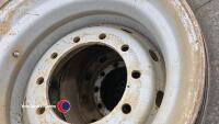 3 x 445/65 R22.5 wheels - 4