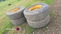 4 x 385/65/22.5 tyres on 8 stud - 4
