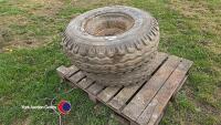 Pair of tractor front wheels, 12.5L - 15 SL - 4