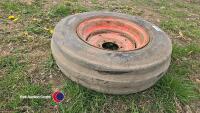 DB front wheel and tyre