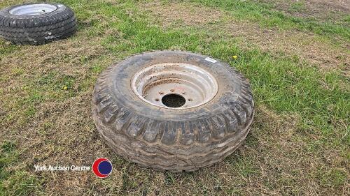 12.5/80 R18 wheel and tyre