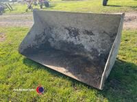 Manitou loader bucket, good strong bucket, plenty of life left in it - 2