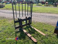 Pallet forks and head stock