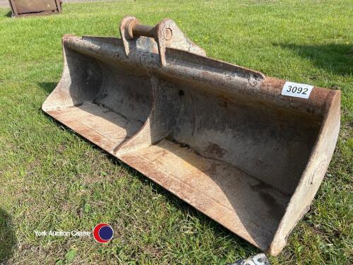 4ft 40mm grading bucket