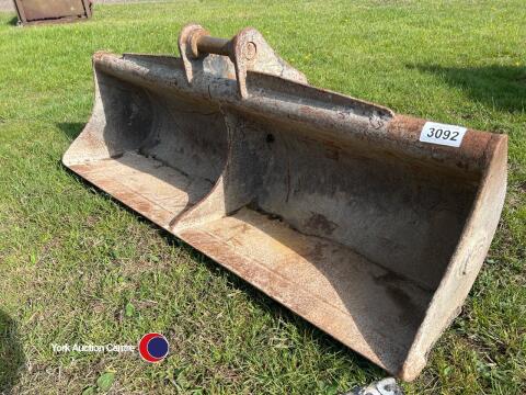 4ft 40mm grading bucket