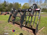 Strimech 7ft 6in muck grab on Manitou brackets - 4