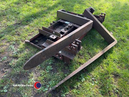 Pallet tine/spike attachment frame, fitted Massey Ferguson 50B loader, comes with 2 pallet tines