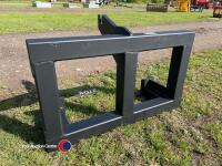 Implement mover for telehandler - 3
