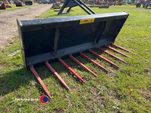 Slewtic 5ft muck fork, unused with Bobcat headstock
