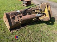 Hydraulic tilting grading bucket, 65mm pins - 3