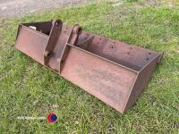 4ft ditching bucket on 35mm pins - 3