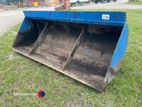 6ft loader bucket with Tanco brackets - 2