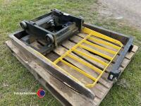 Forklift carriage plus a pair of forks - 3