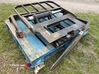 Forklift carriage plus a pair of forks - 2