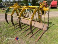 Strimech muck grab, pin and cone brackets - 2