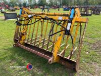 Strimech muck grab, pin and cone brackets - 4