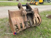JCB riddle bucket, 3ft - 4