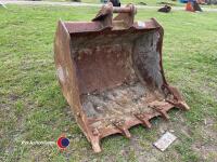 JCB 3ft digging bucket - 2