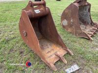 JCB 1.5ft digging bucket - 2