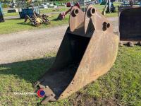 JCB 360 digger bucket - 2