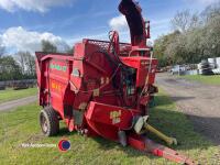 King Feeders SD4E straw chopper, 2004 - 2