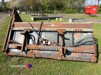 Mailleux 8ft 2in auger mixer buckets on pin and cone brackets - 4